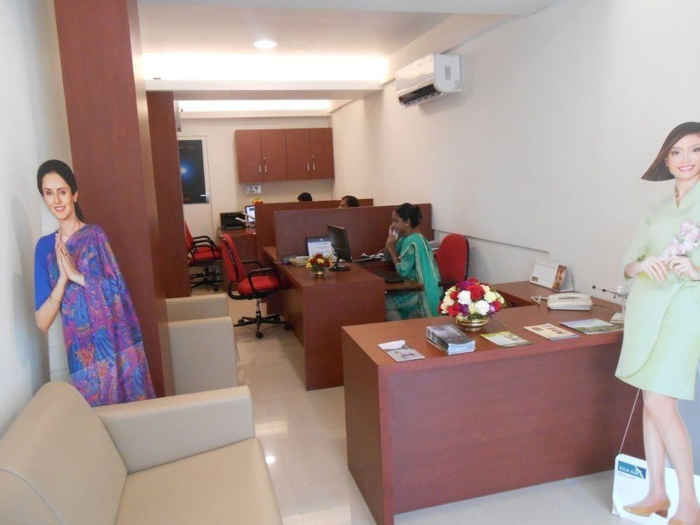 The South Park Hotel Thiruvananthapuram Buitenkant foto